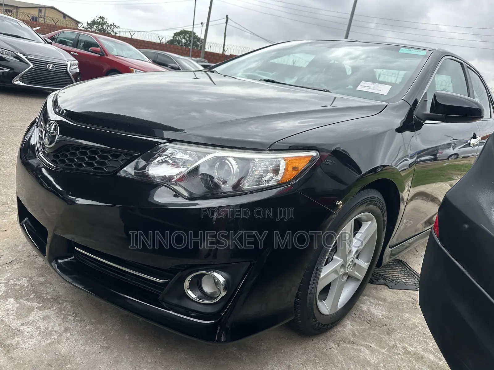 Toyota Camry SE 4dr Sedan (2.5L 4cyl 6A) 2013 Black