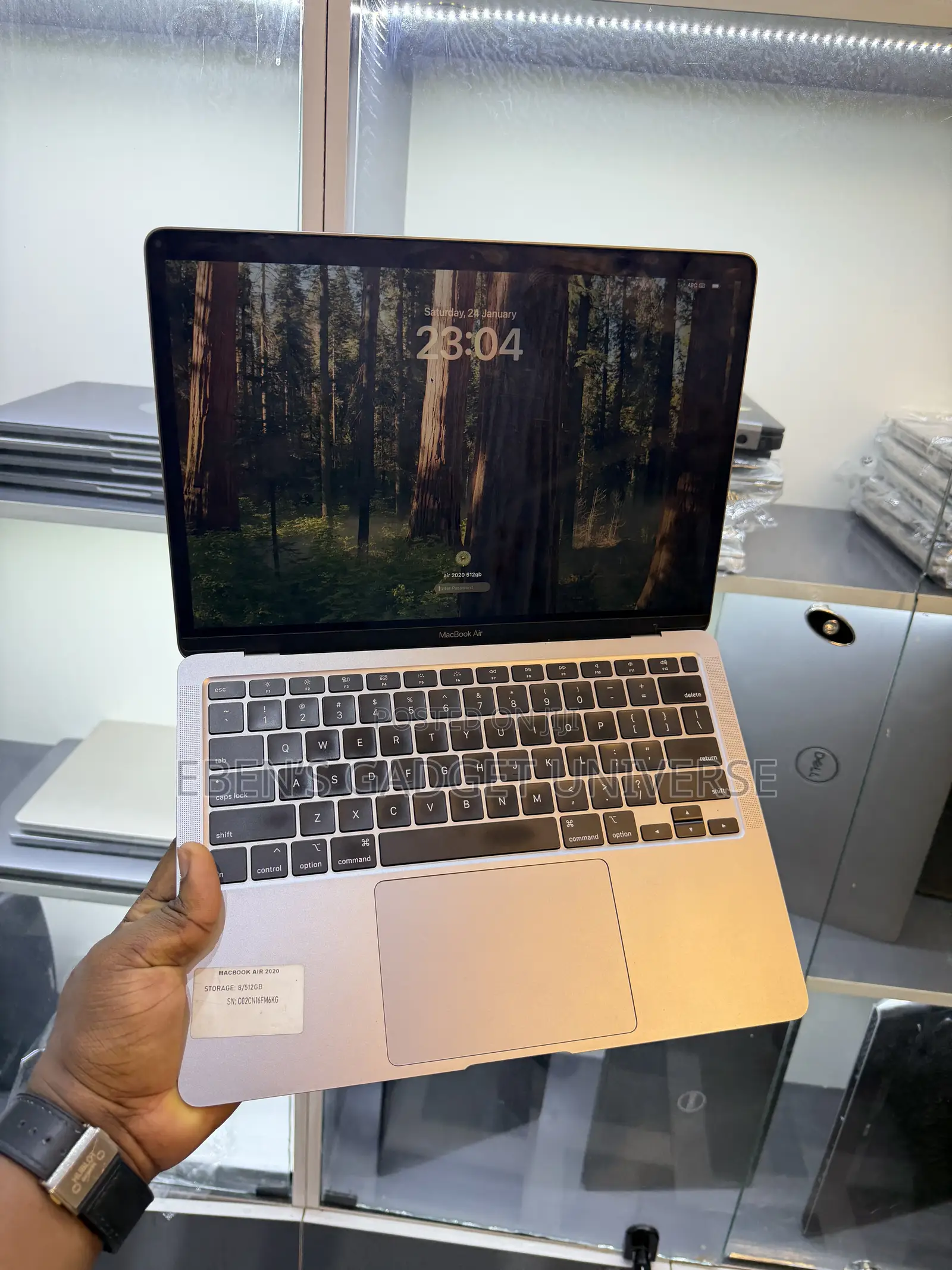 Laptop Apple MacBook Air 2020 8GB Intel Core i5 SSD 512GB
