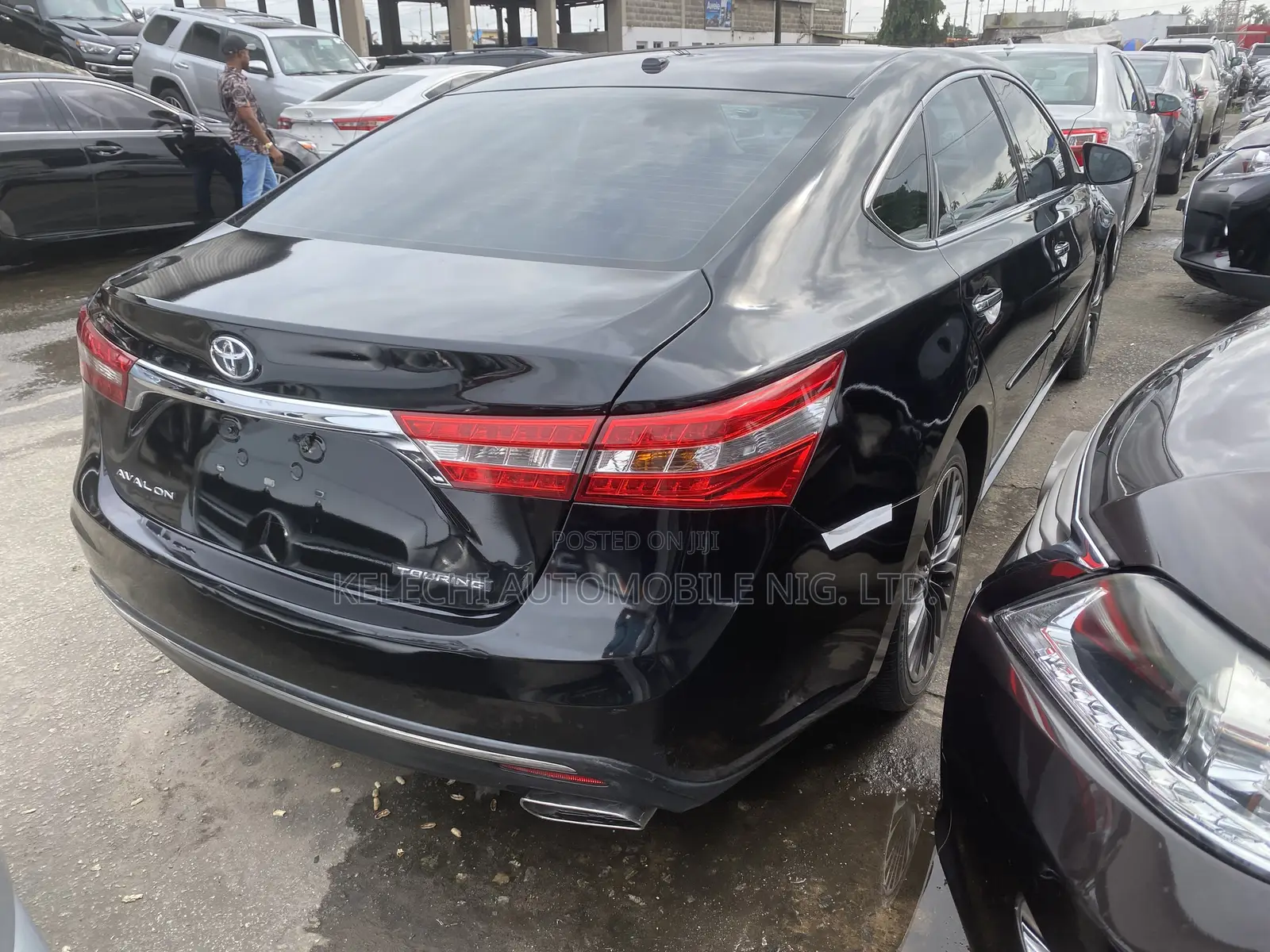 Toyota Avalon Touring FWD Sedan (3.6L 6cyl 6A) 2016 Black