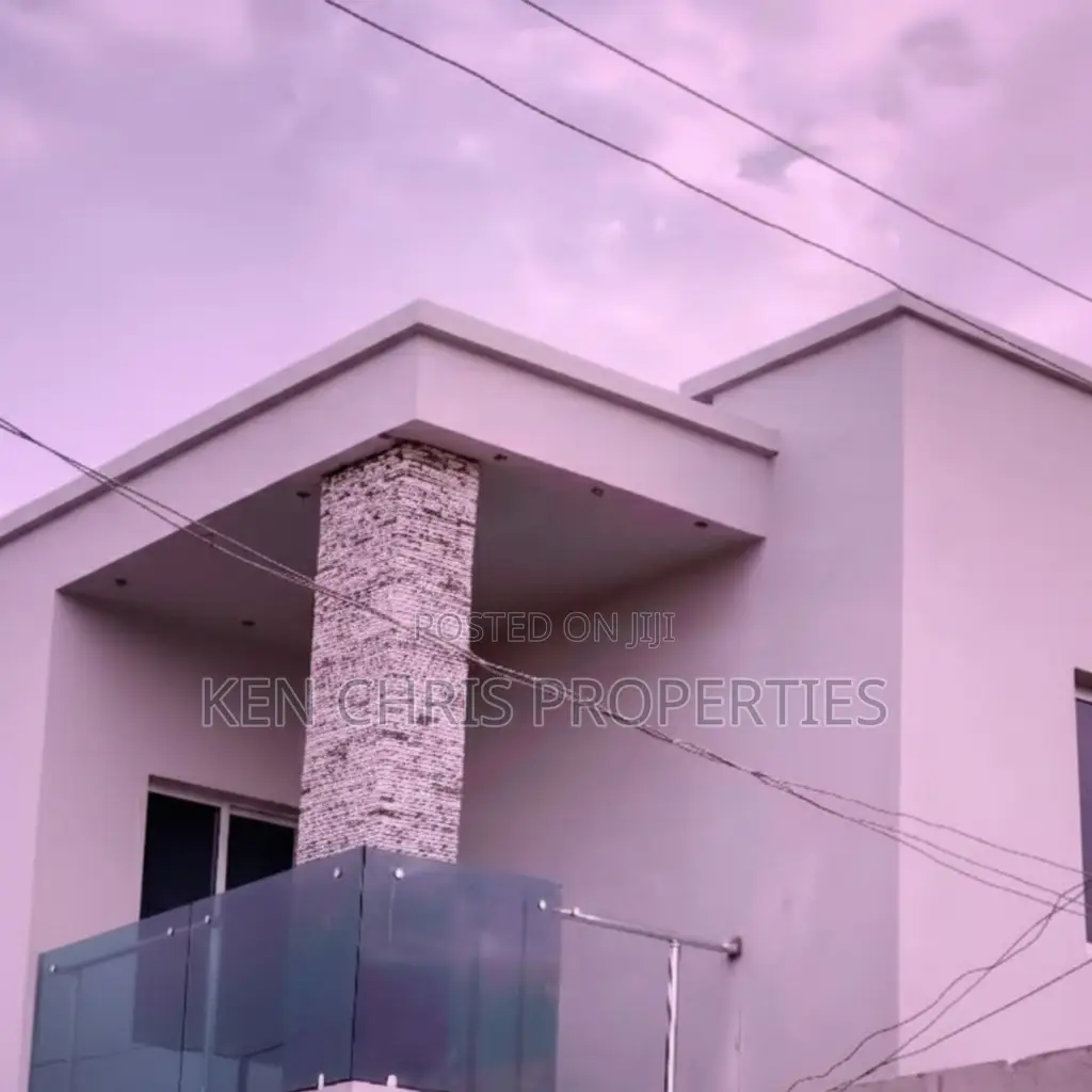 5bdrm Duplex in Kumbotso for sale