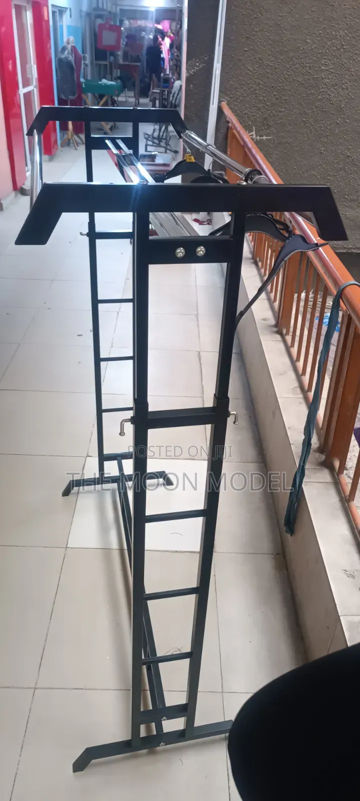 Quality Double Sided Cloth Stand Hanger