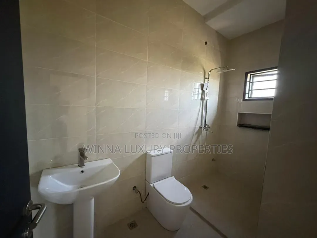 3bdrm Apartment in River Park Estate, Lugbe District for rent