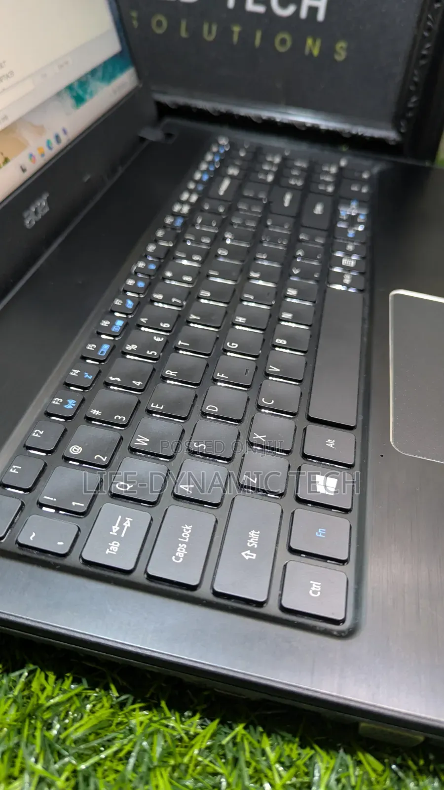 Laptop Acer Aspire E5-575 8GB Intel Core i3 HDD 500GB