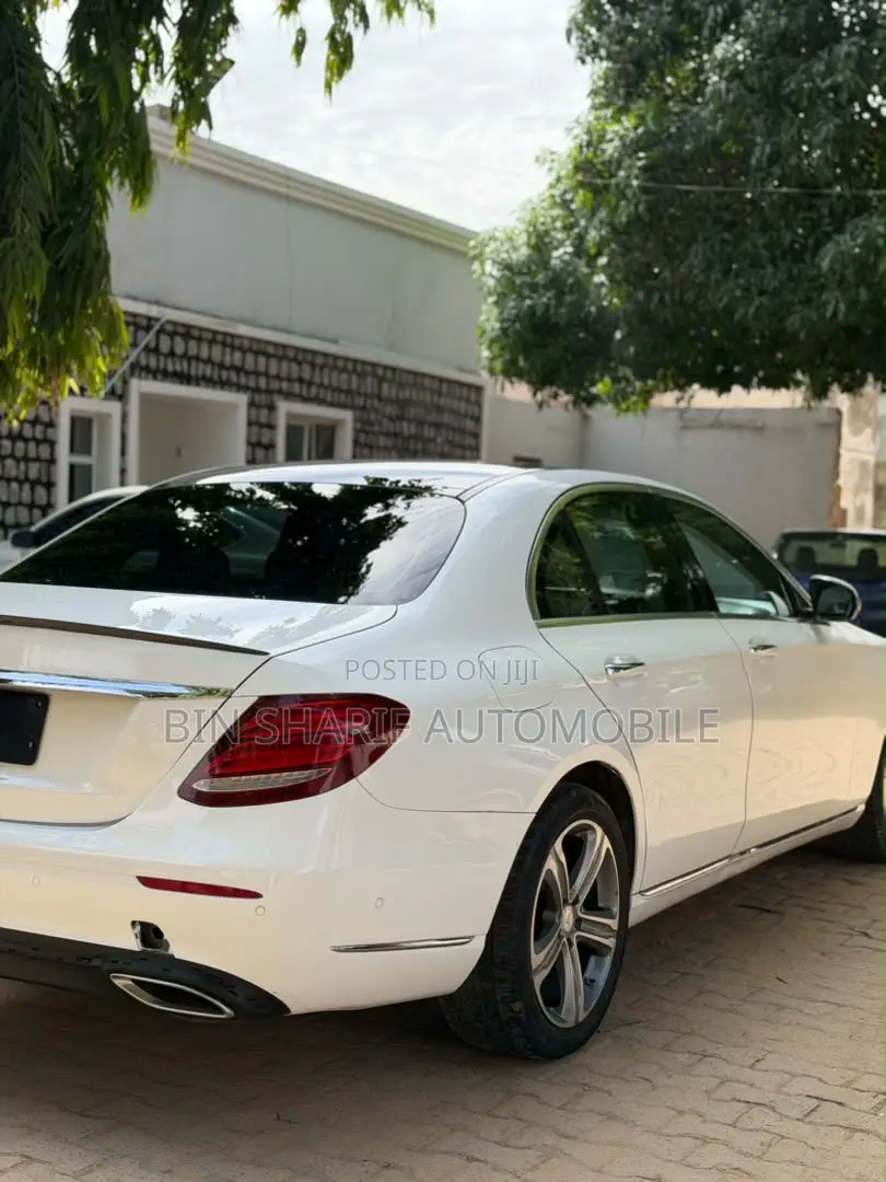 Mercedes-Benz E300 2017 White