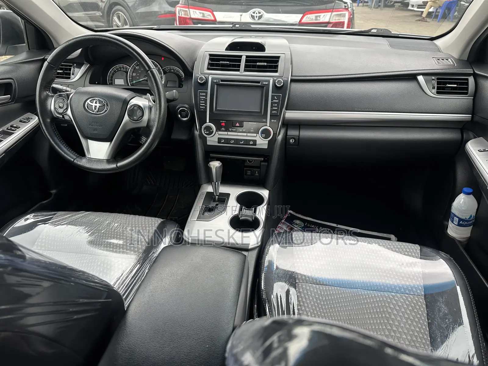 Toyota Camry SE 4dr Sedan (2.5L 4cyl 6A) 2013 Silver