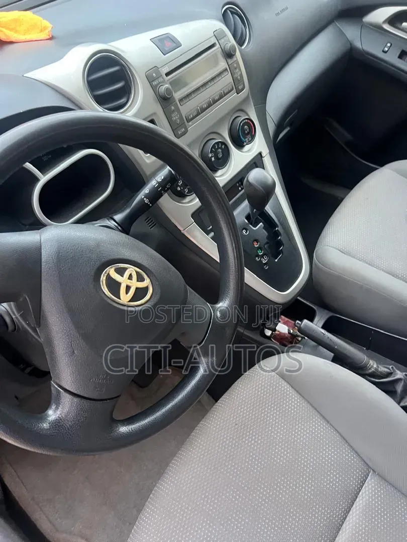 Toyota Matrix 2010 Blue