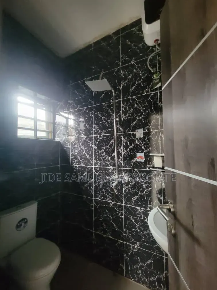 Furnished 2bdrm Block of Flats in Ayobo for rent