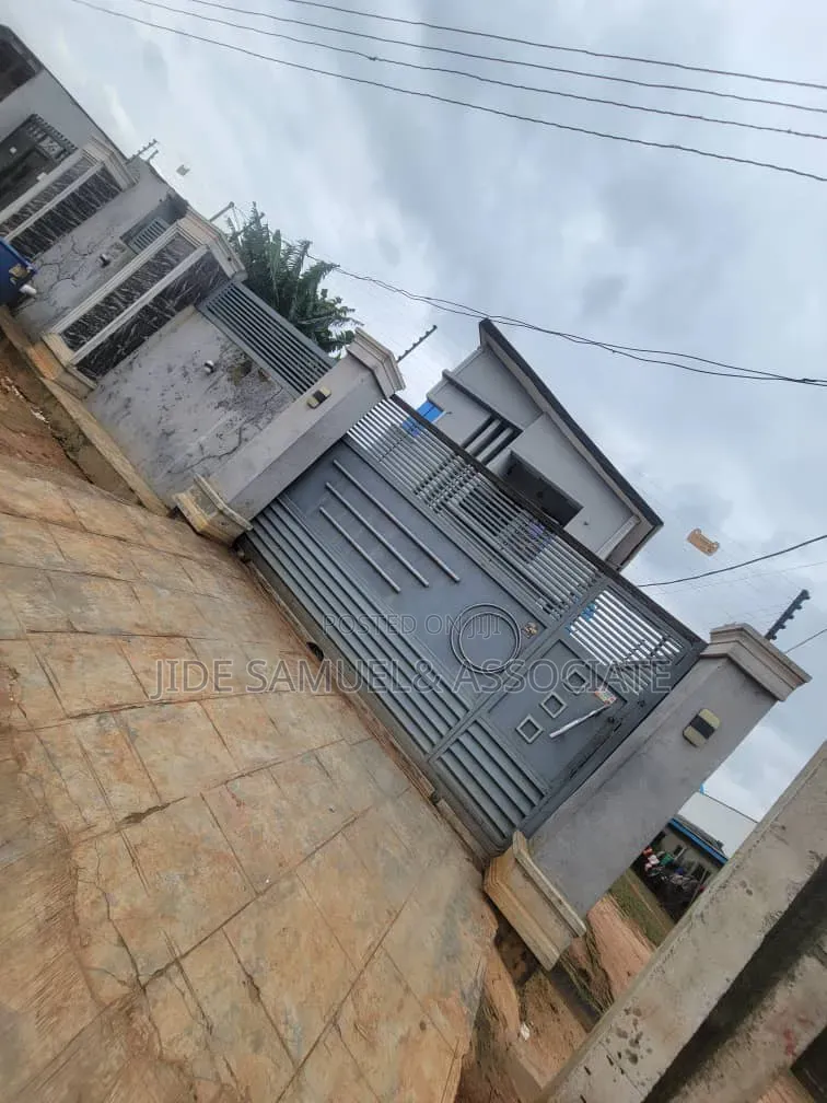 Furnished 2bdrm Block of Flats in Ayobo for rent