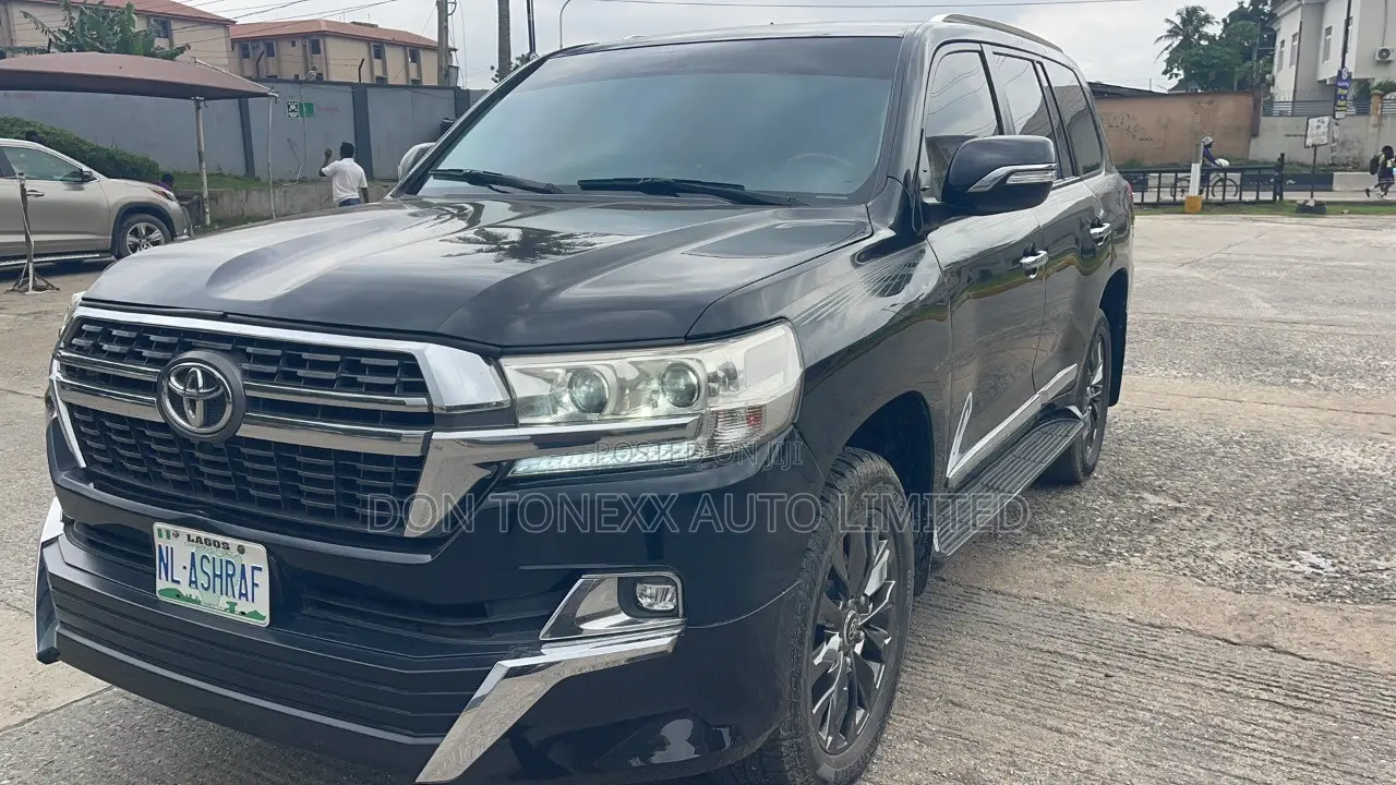 Toyota Land Cruiser 4.0 V6 GX-R 2013 Black