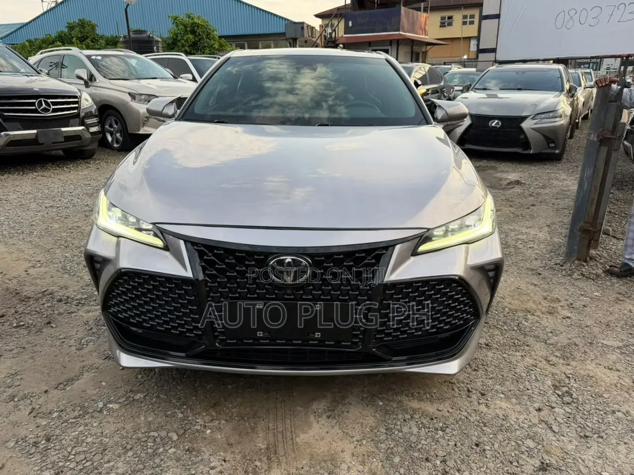 Toyota Avalon XLE 2020 Brown