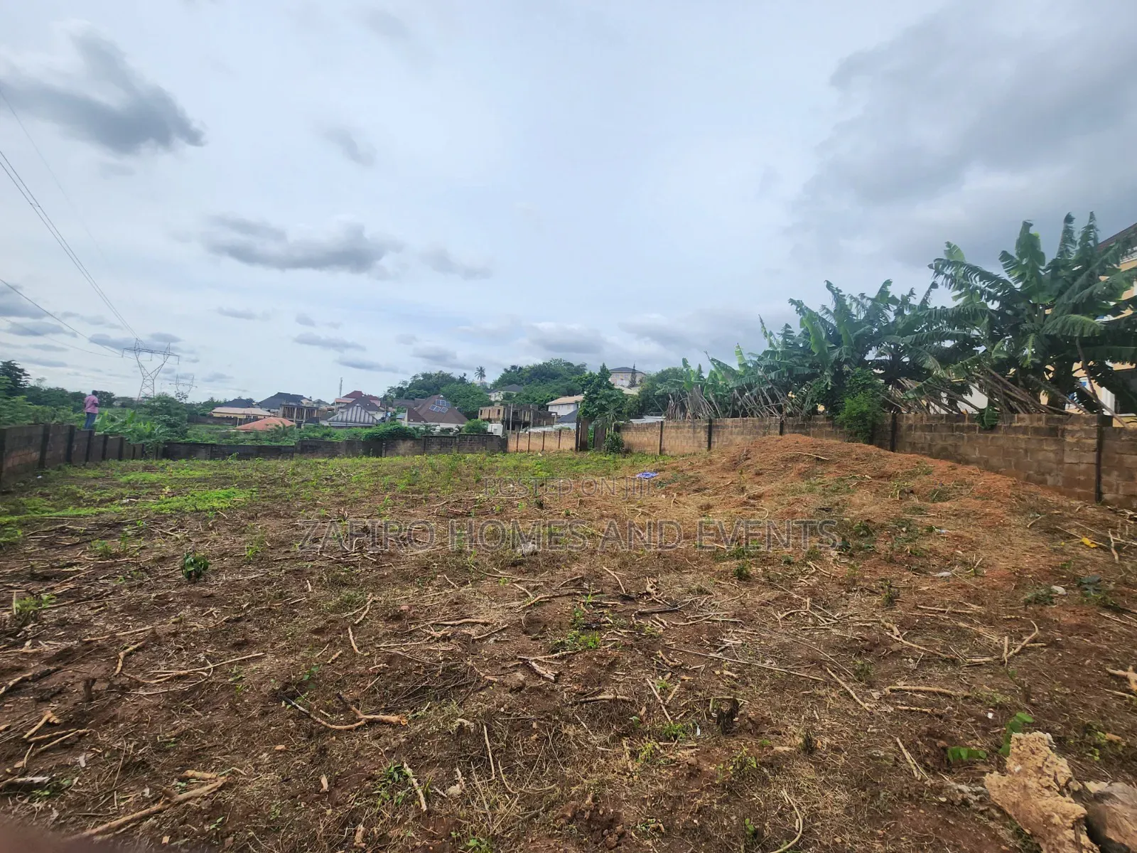 Distressed 1300m2 Fenced and Gated Piece of Land for Sale