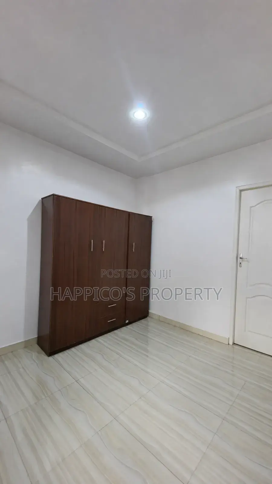 Mini Flat in Akoka for rent