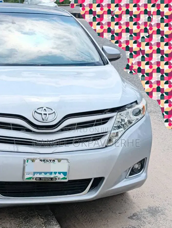 Toyota Venza 2010 Silver