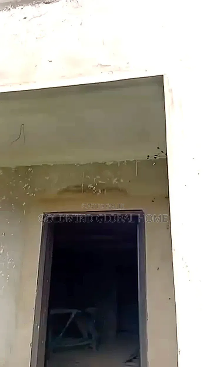 5bdrm Duplex in Lugbe District., FHA for sale