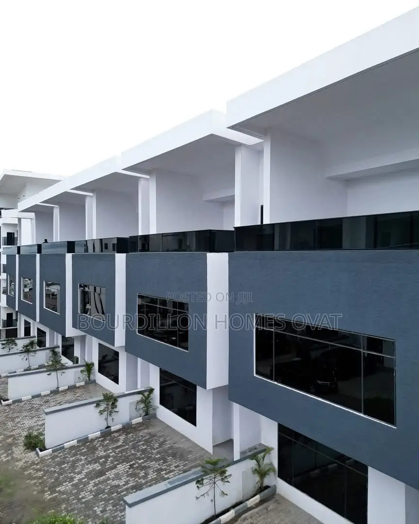 4bdrm Duplex in Guzape District for sale