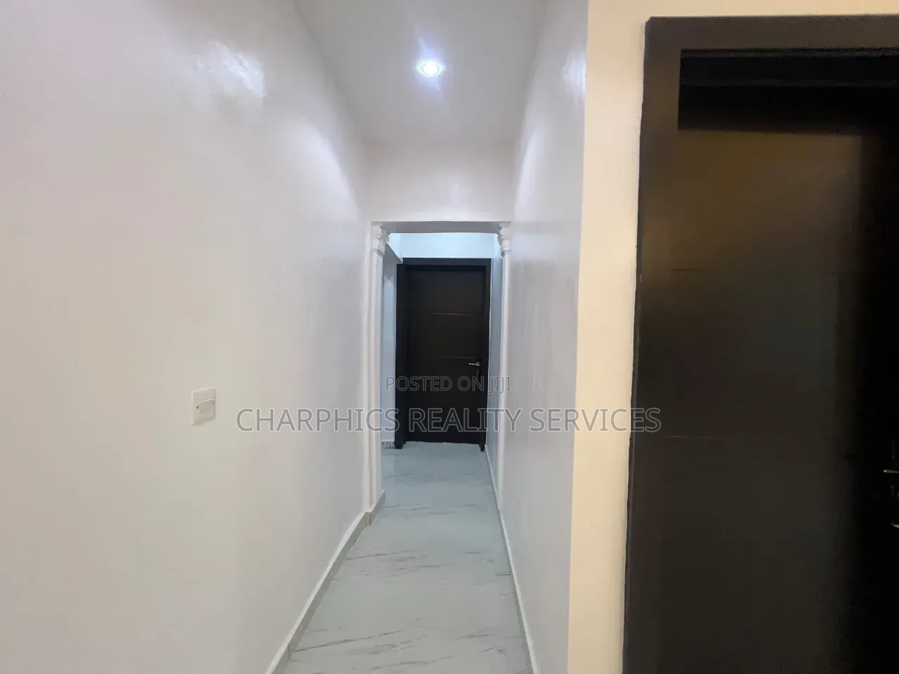 3bdrm Apartment in Lekki Phase 1 for rent