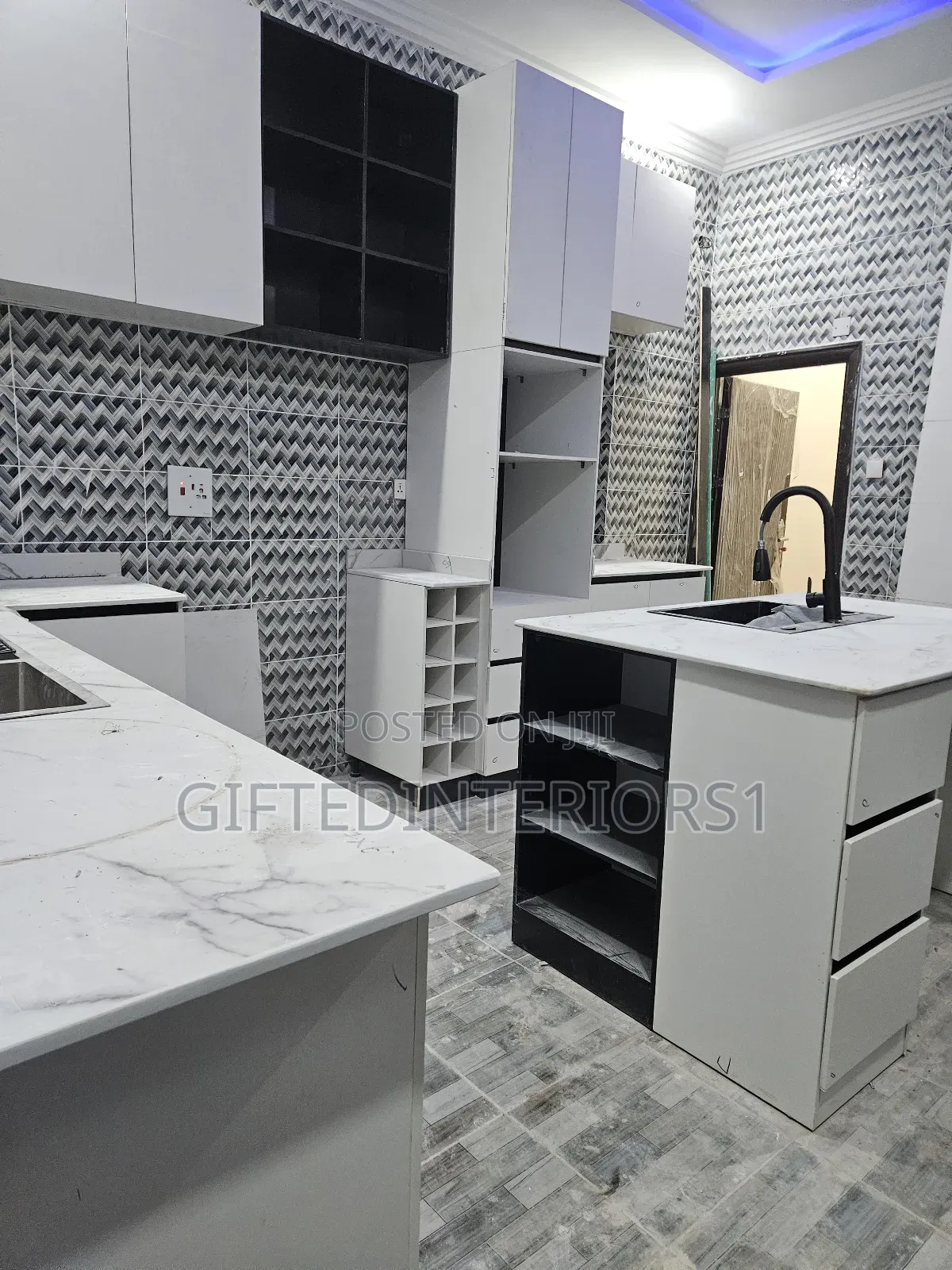 Modern Quality Kitchen Cabinet Design