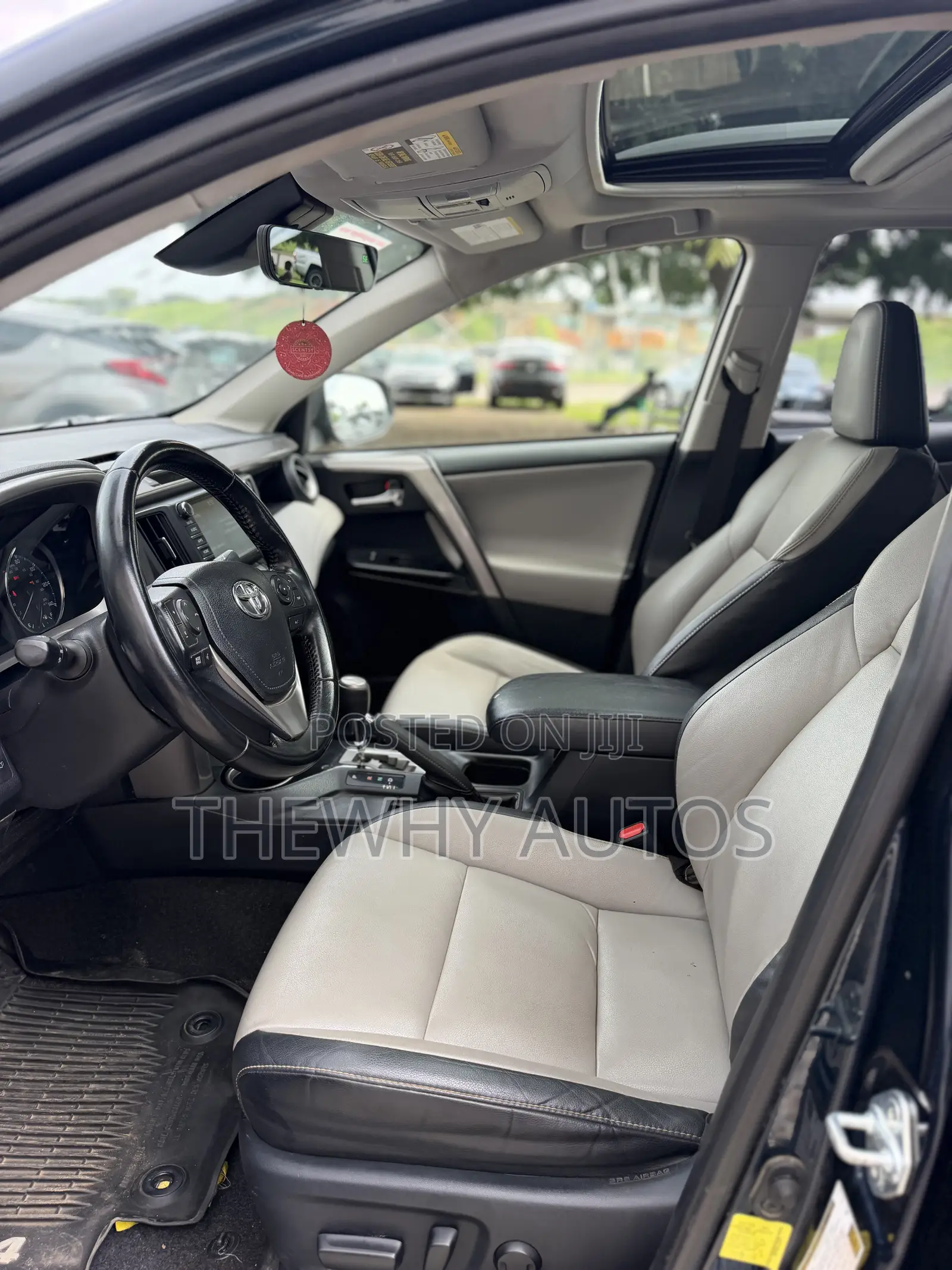 Toyota RAV4 Limited 4dr SUV (2.5L 4cyl 6A) 2018 Blue