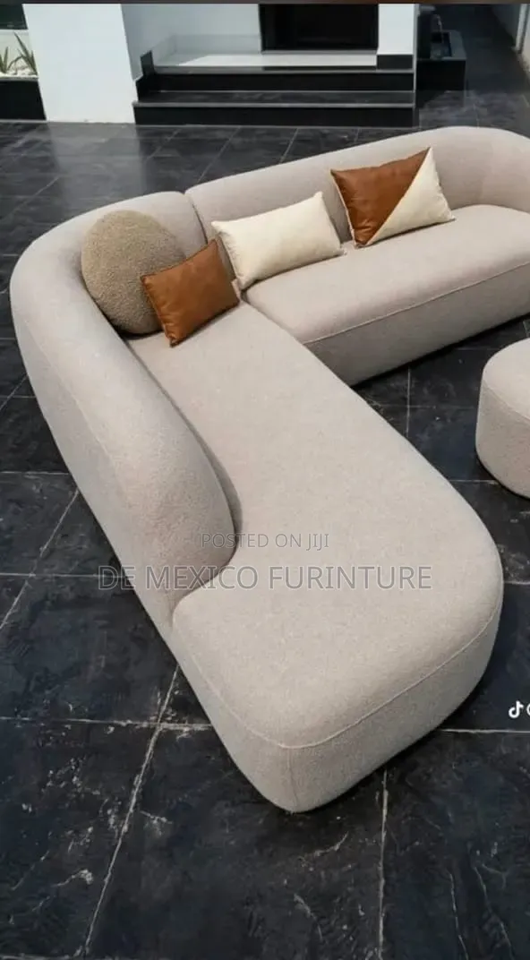 L Form Sofa Cushion With Padded Table