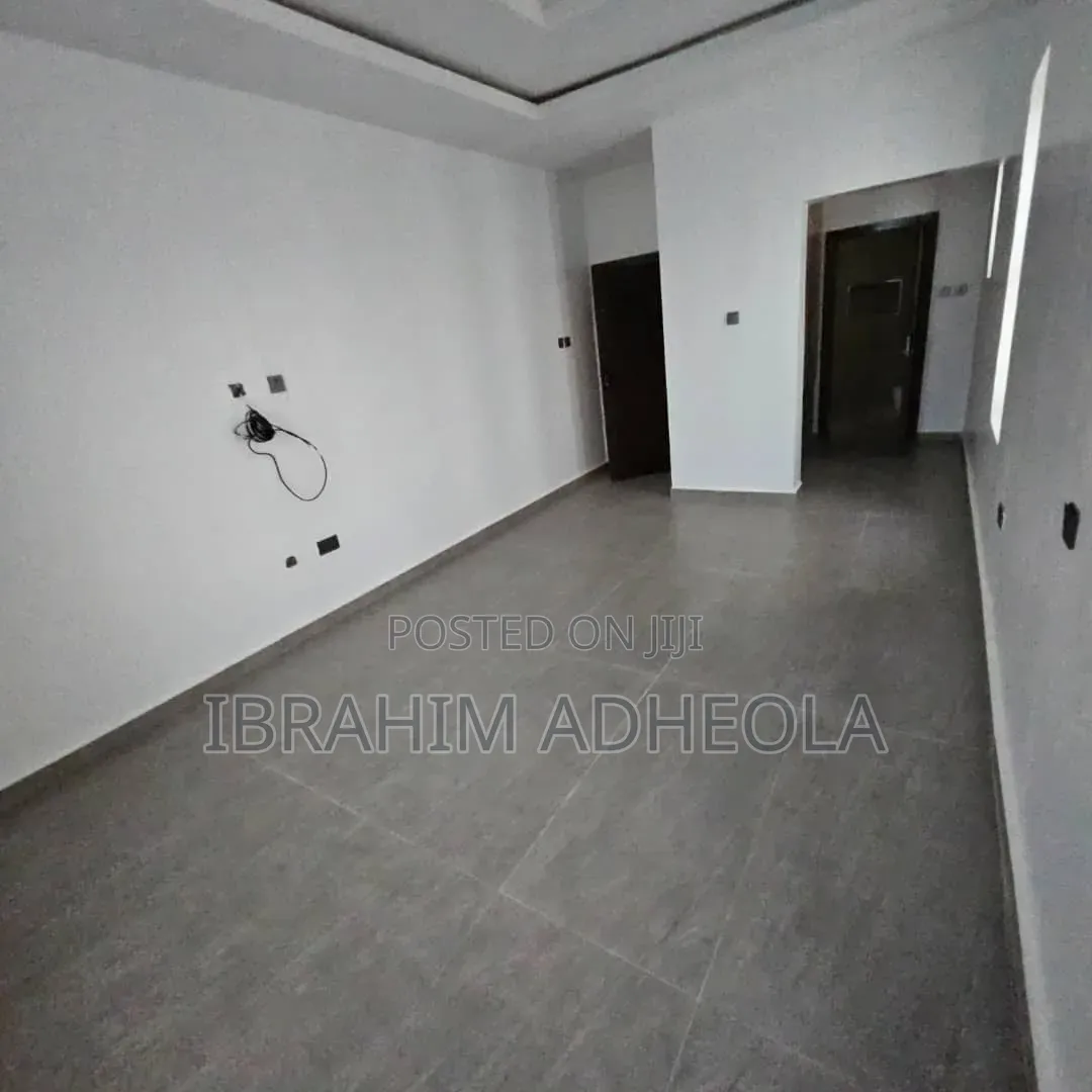 7bdrm Duplex in Magodo Phase2 for sale