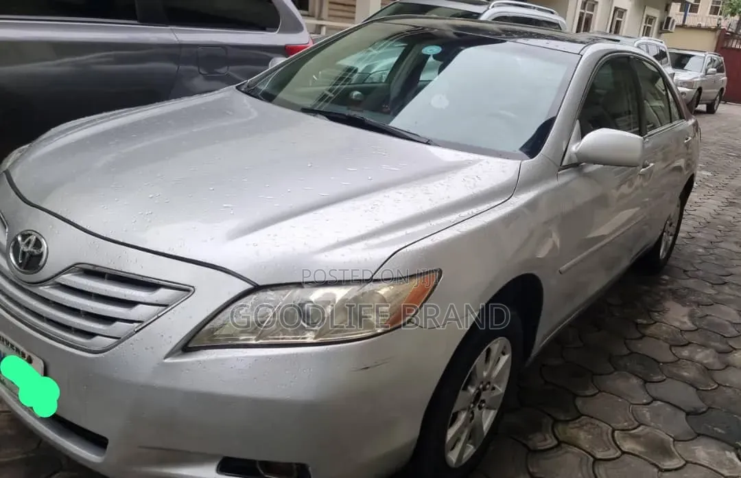 Toyota Camry SE V6 4dr Sedan (3.5L 6cyl 6AM) 2009 Gray