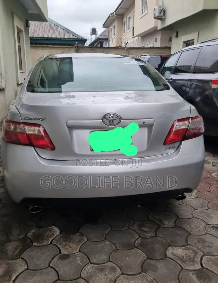 Toyota Camry SE V6 4dr Sedan (3.5L 6cyl 6AM) 2009 Gray