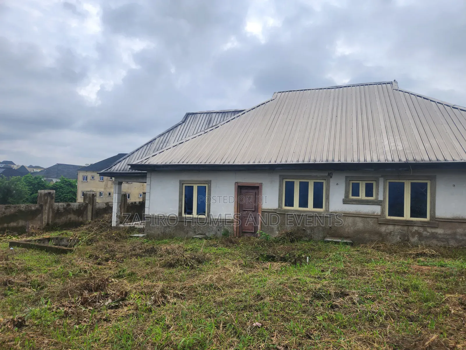 3bdrm Bungalow in Alaaka, Elebu Off for sale
