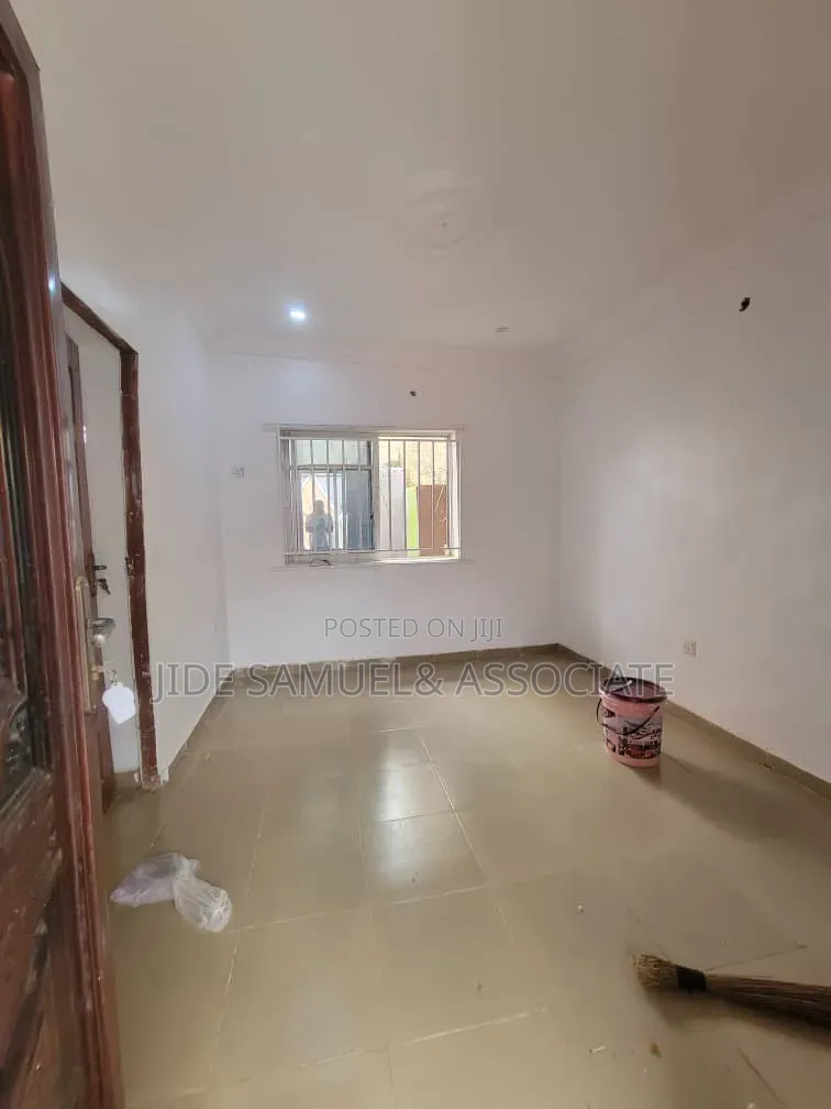 Furnished Mini Flat in Ayobo for rent
