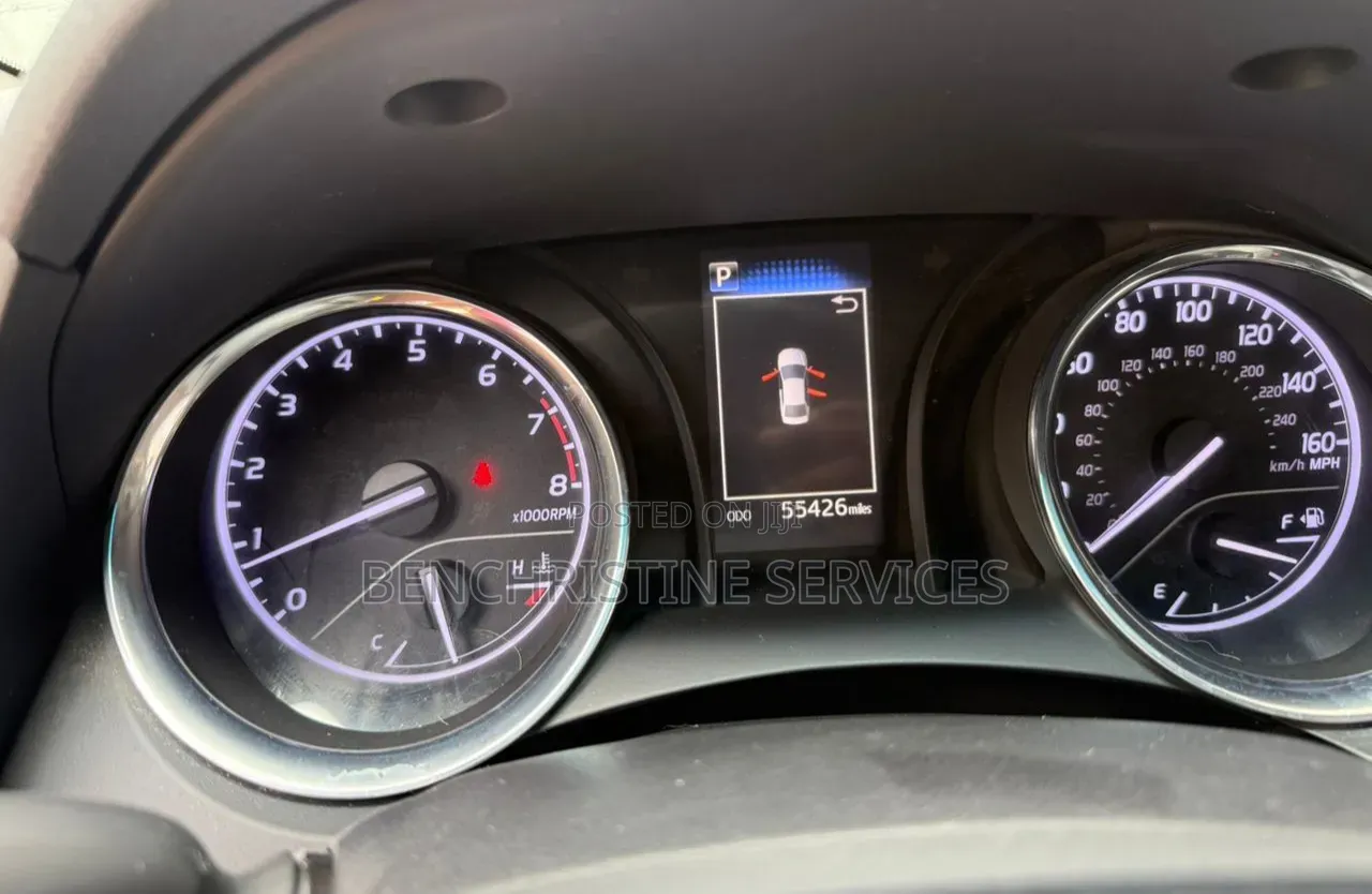 Toyota Camry LE (2.5L 4cyl 8A) 2019
