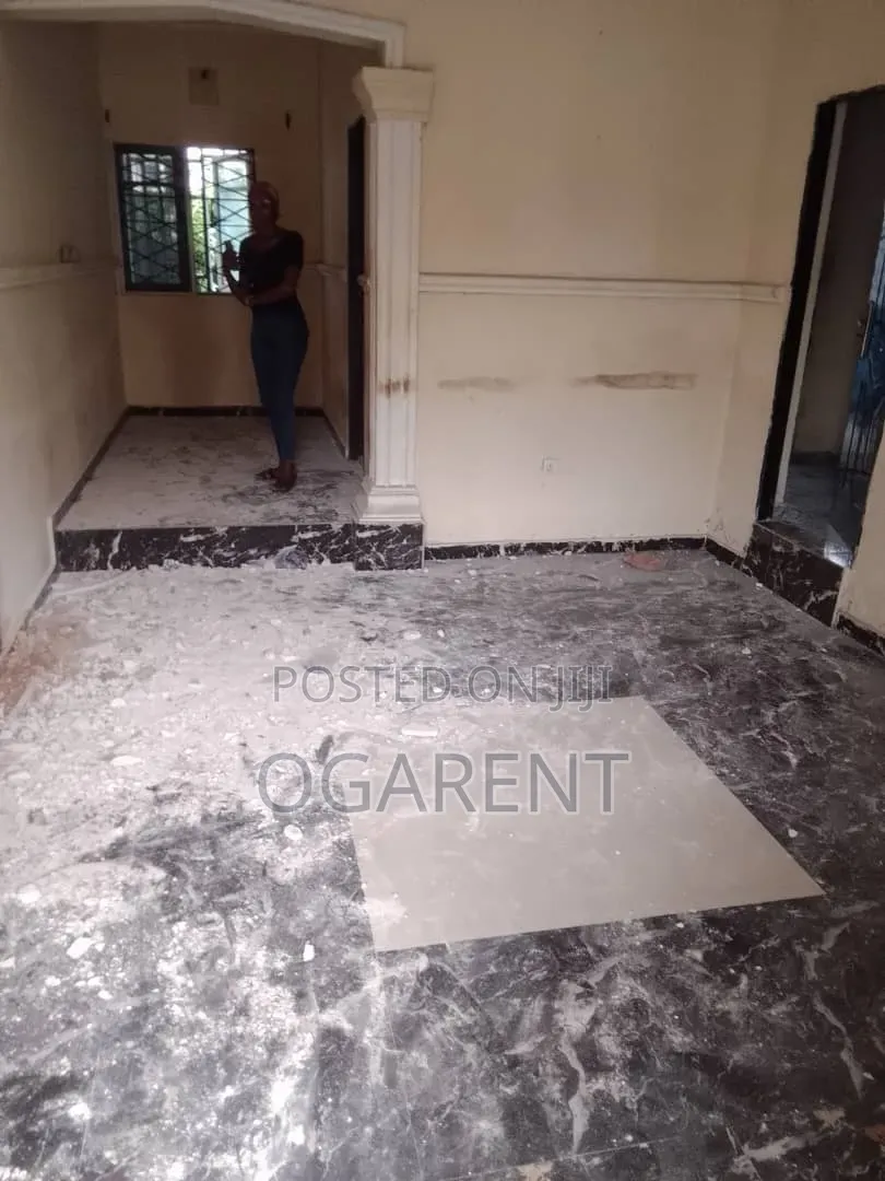 2bdrm Apartment in Country Home, Benin City for rent