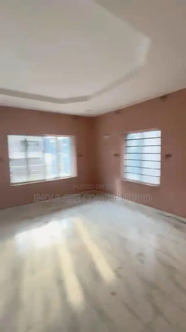 4bdrm Duplex in Pheight, Lugbe District for rent