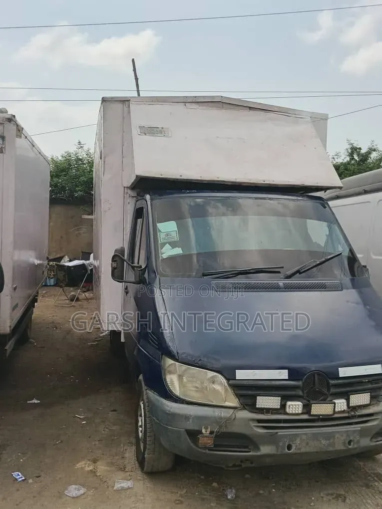 Movers of House Hold/Office Properties Within Ajah, Lagos State in/S
