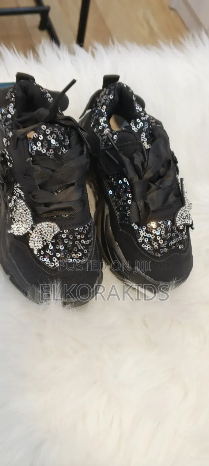 Girls Sneakers