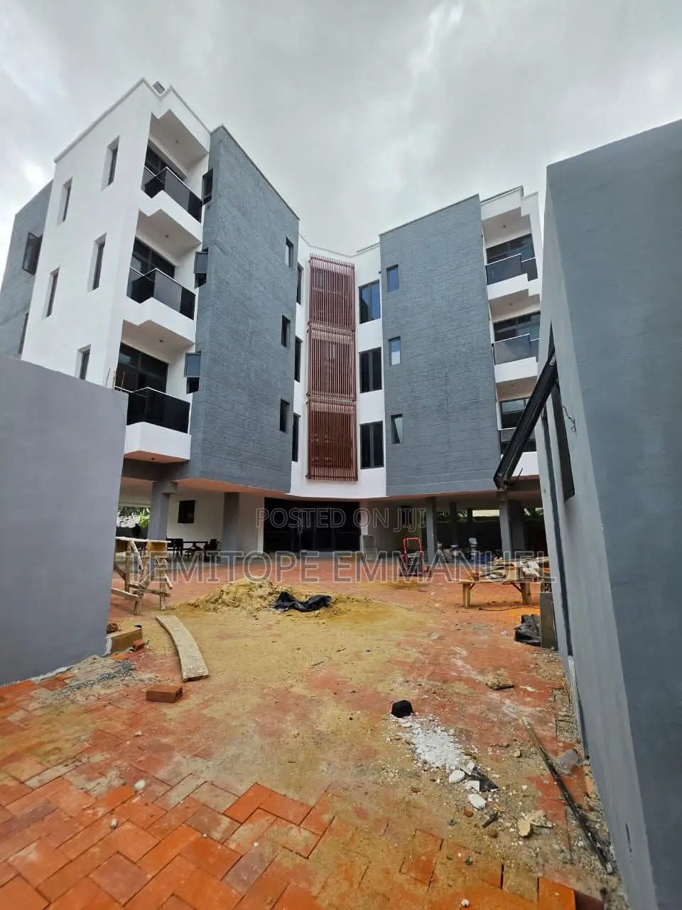 Furnished 3bdrm Apartment in Ikeja GRA for sale
