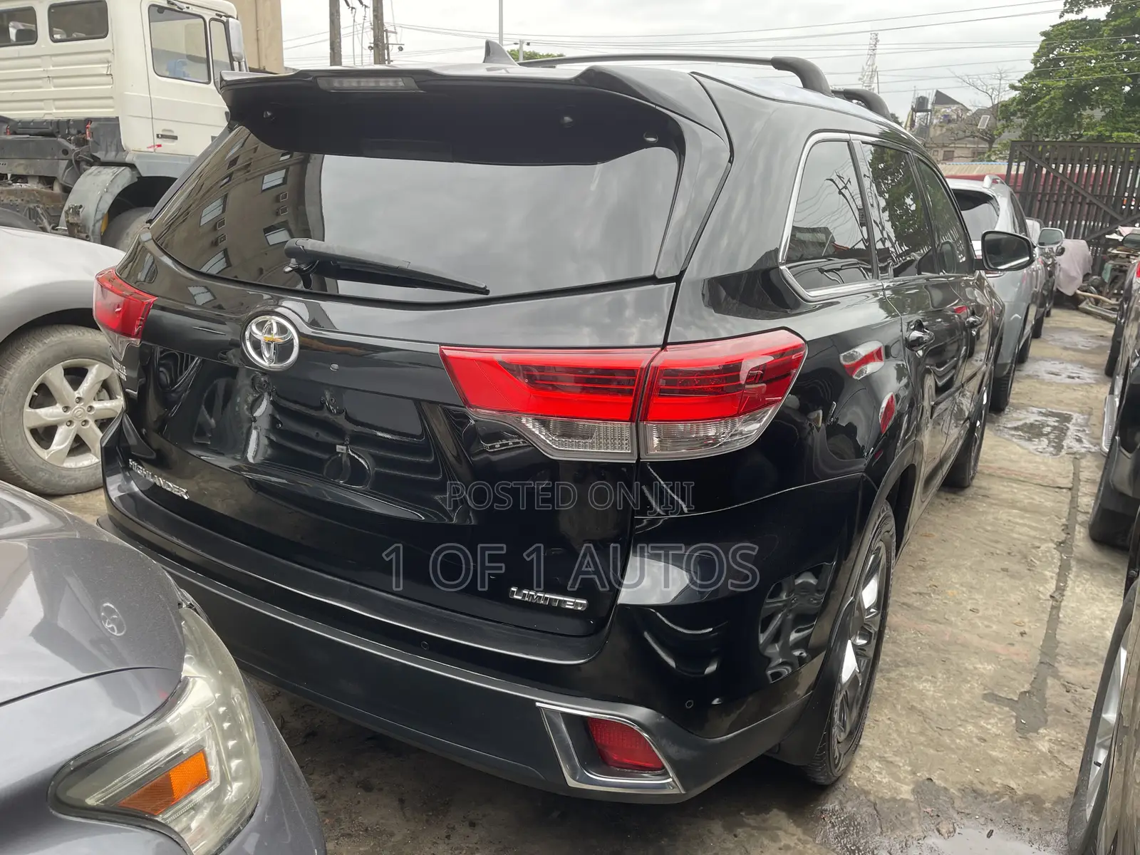 Toyota Highlander Limited 2019 Black