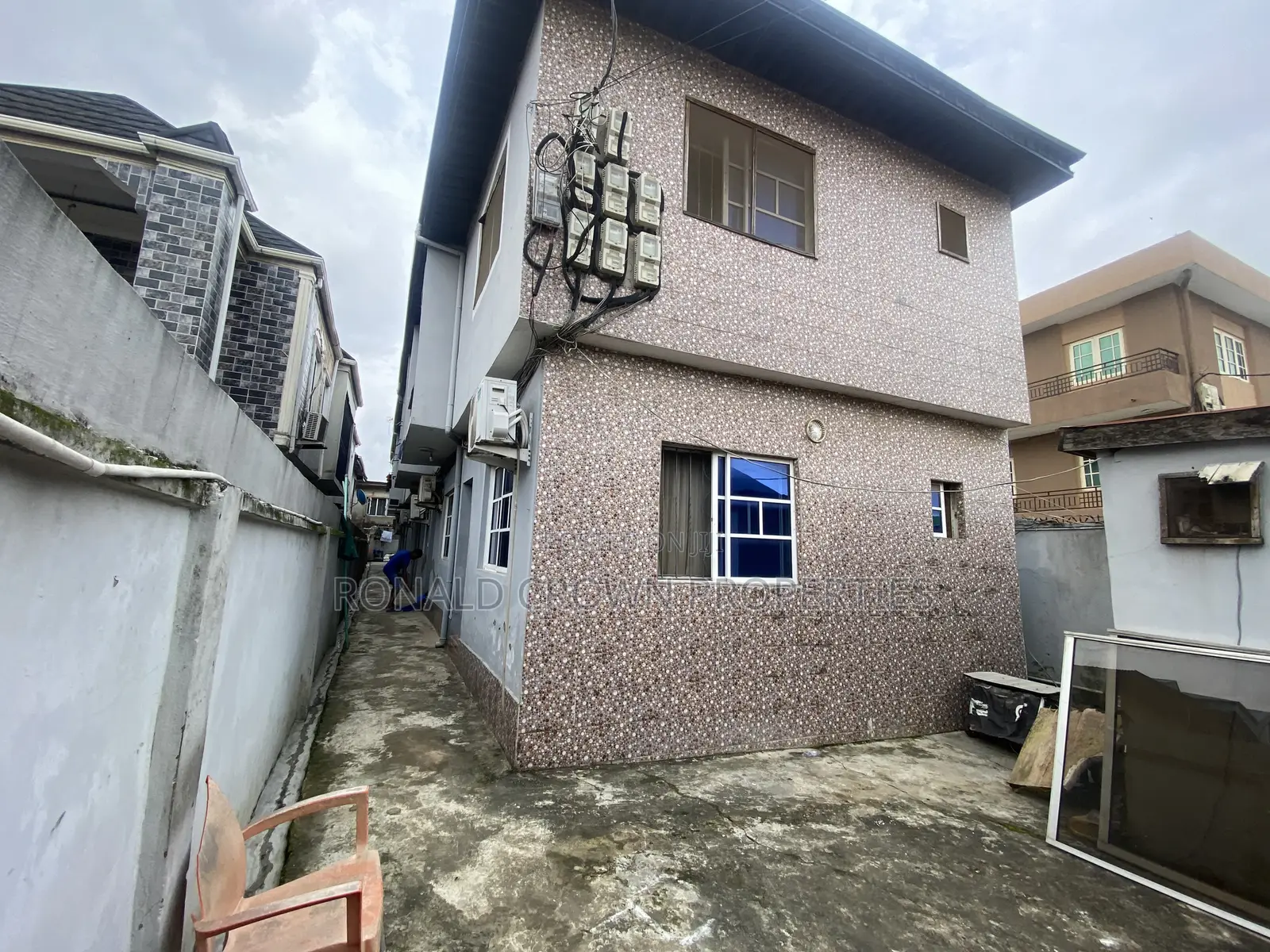1bdrm Block of Flats in Ago Palace for sale