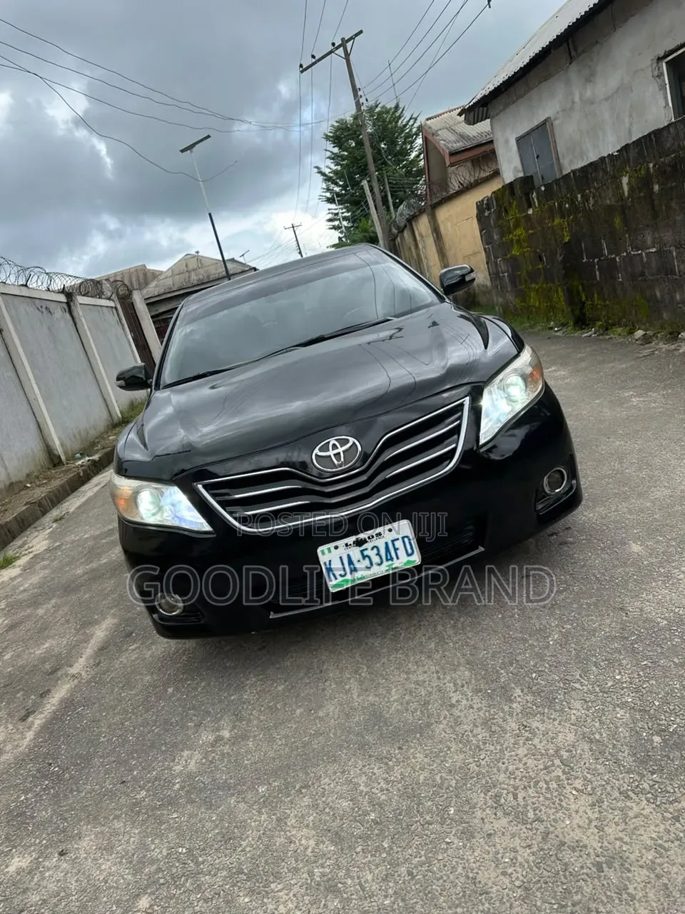 Toyota Camry SE V6 4dr Sedan (3.5L 6cyl 6A) 2011 Matt Black