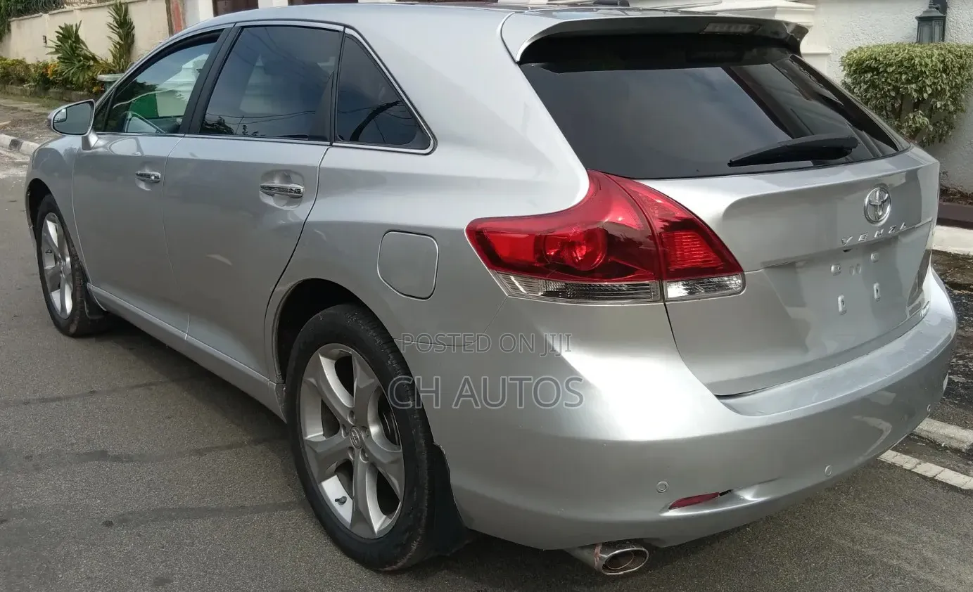 Toyota Venza Limited 4dr Wagon (3.5L 6cyl 6A) 2014 Silver