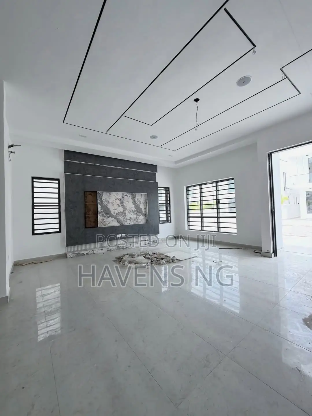 4bdrm Duplex in Lekki Phase 2 for sale