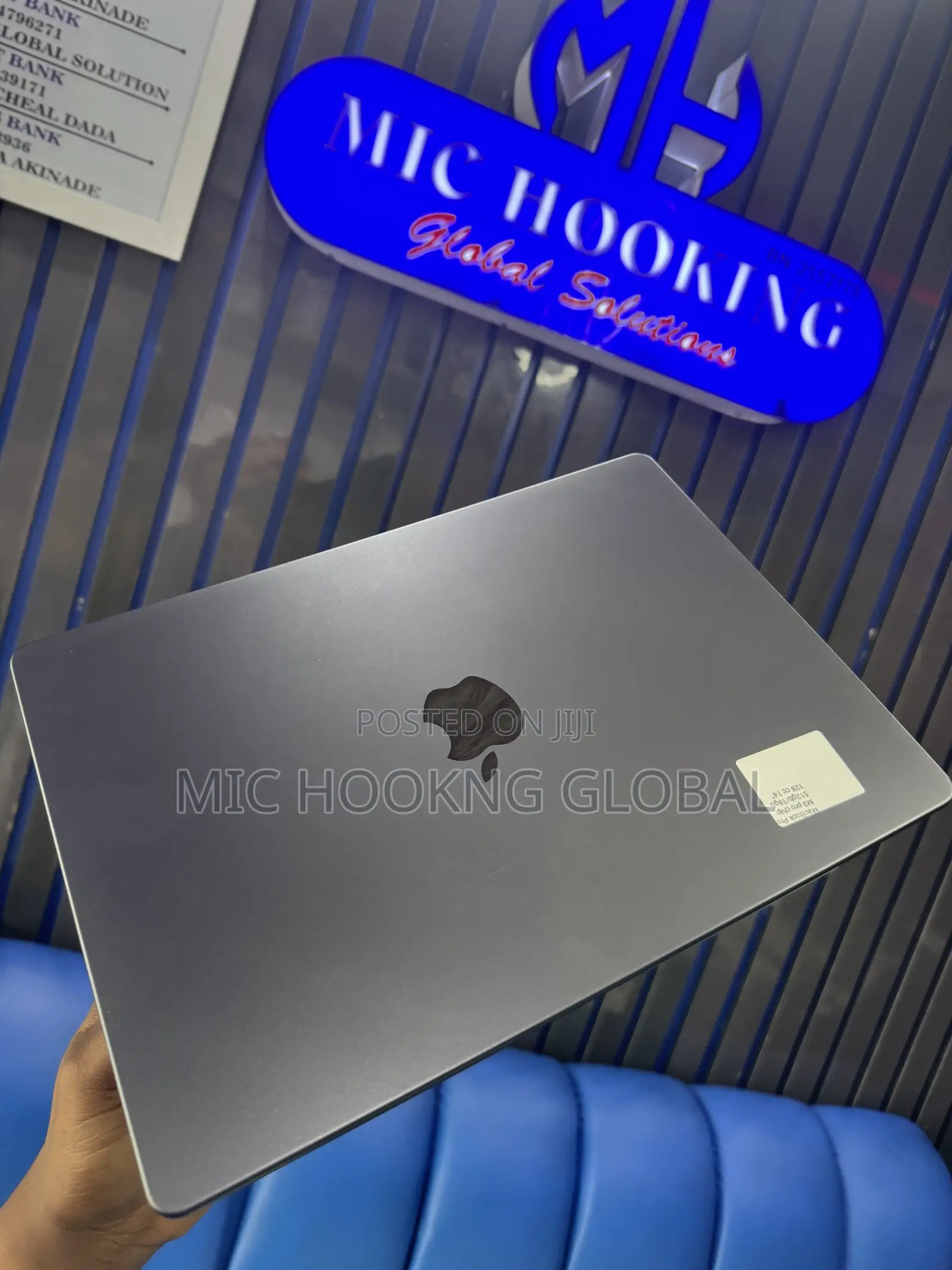 Laptop Apple MacBook Pro 2023 M3 Pro 18GB Apple M3 Pro SSD 512GB