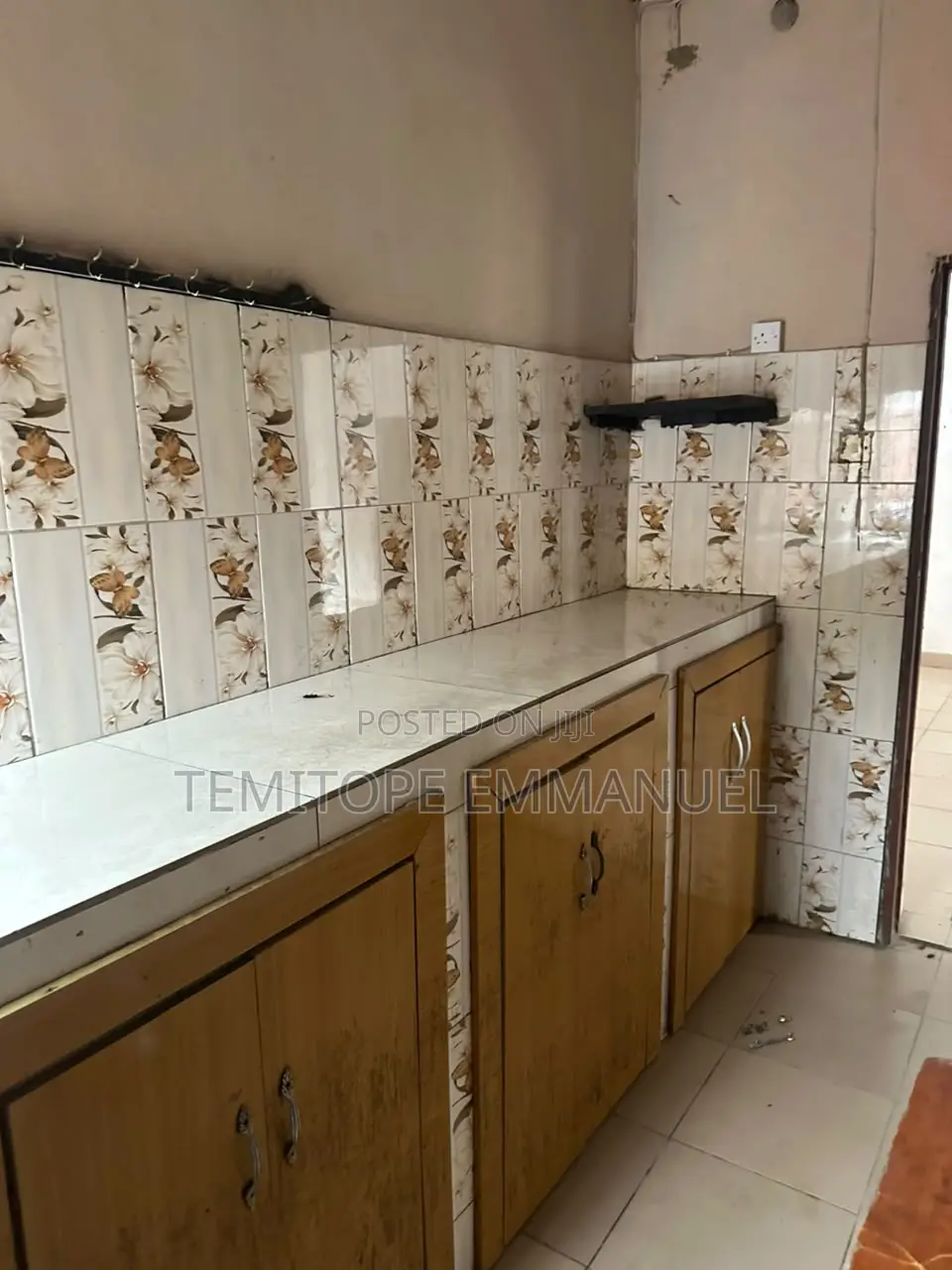Furnished 3bdrm Apartment in Akowonjo for rent
