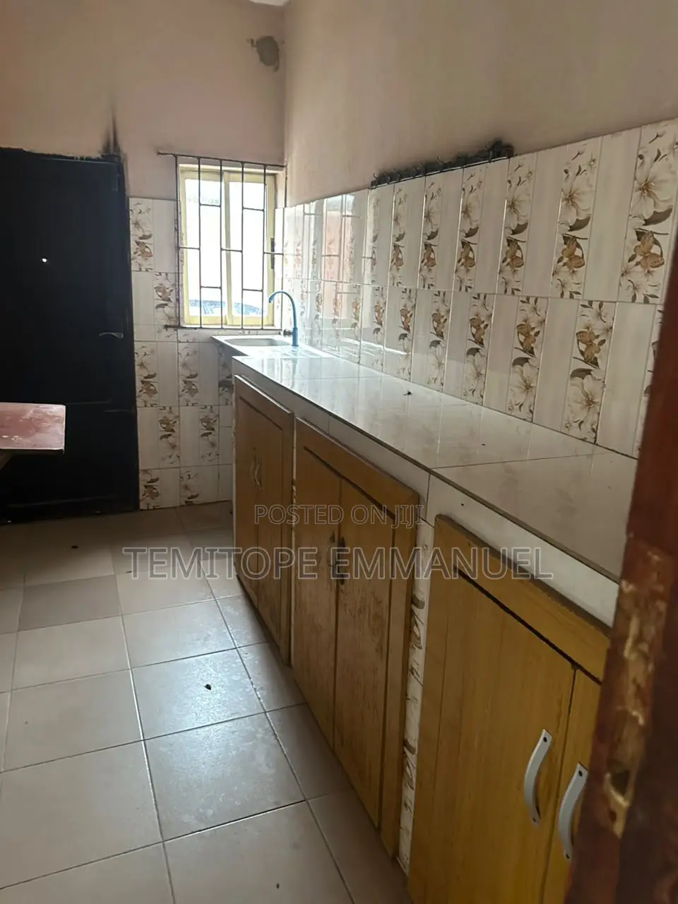 Furnished 3bdrm Apartment in Akowonjo for rent