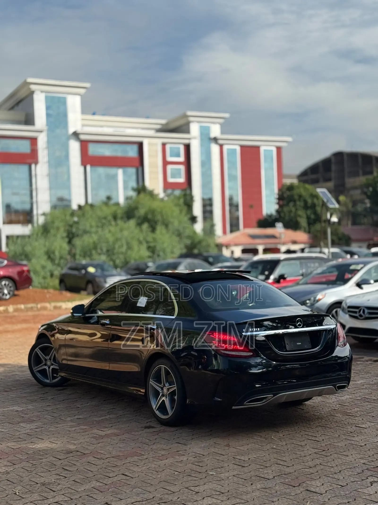 Mercedes-Benz C300 Sport 4Matic Sedan AWD (2.0L 4cyll 7A) 2016 Black