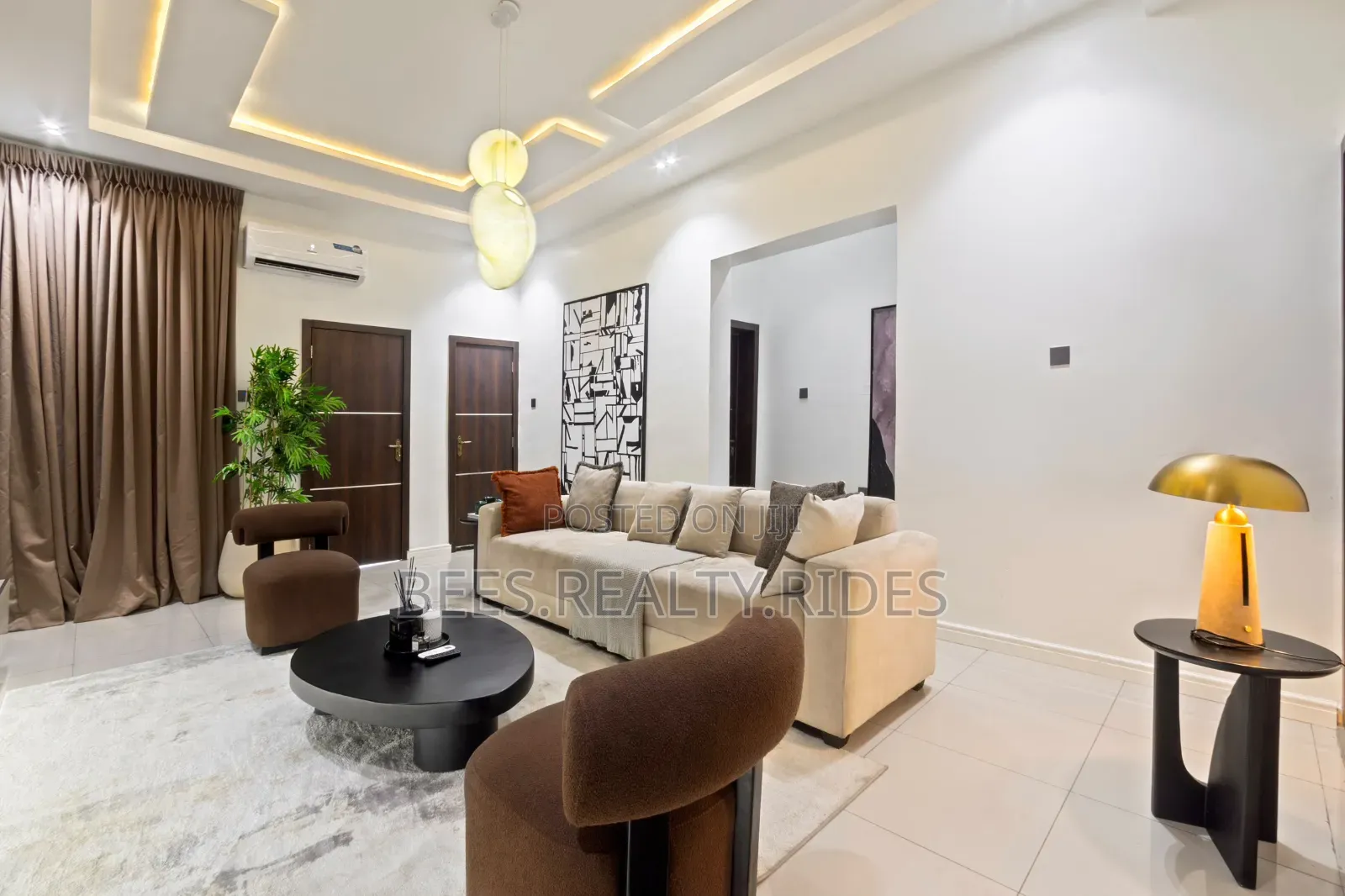 Beautiful Luxury 2BDR With a PS5, Washing Machine and a Balcony
