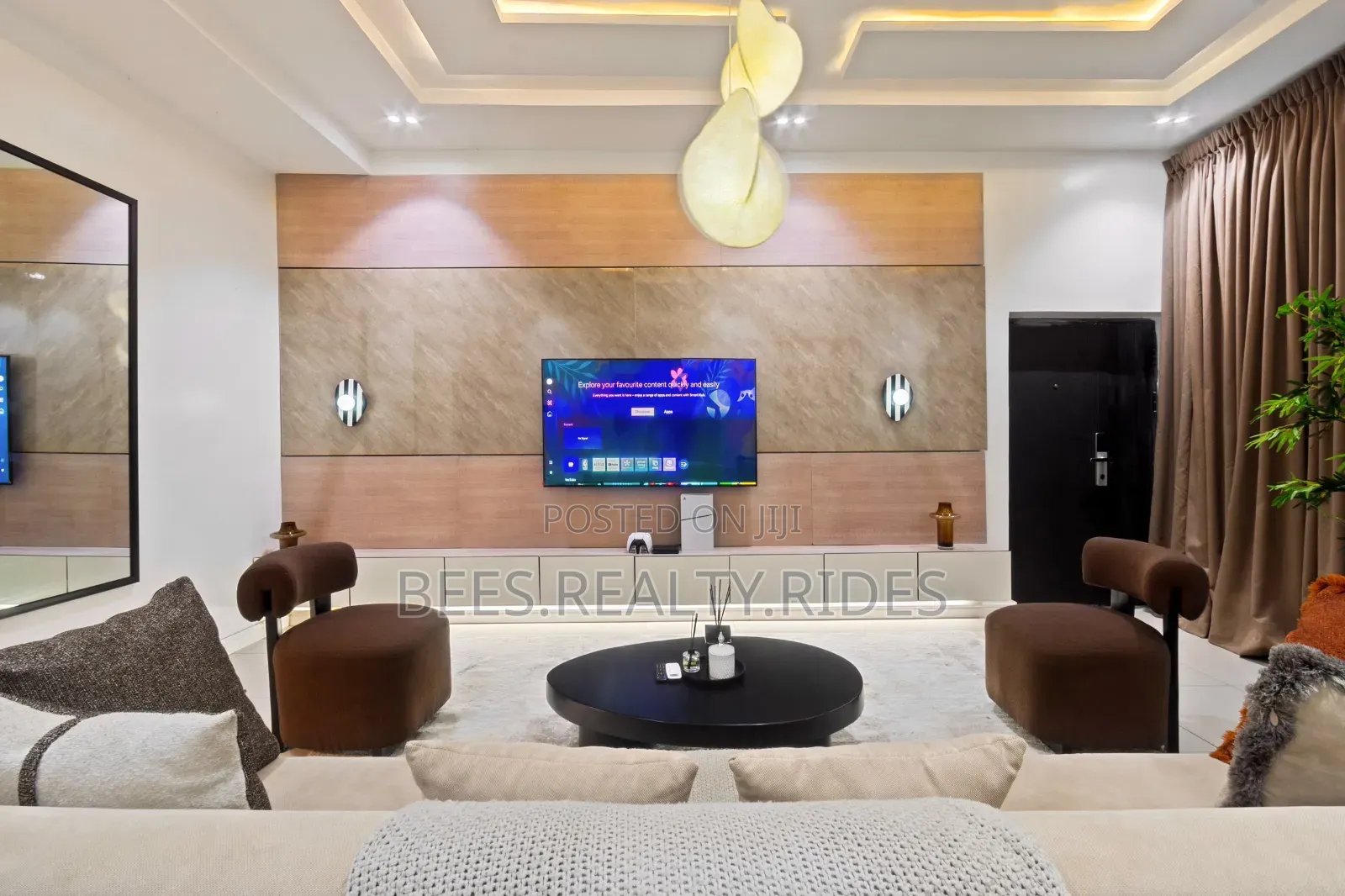 Beautiful Luxury 2BDR With a PS5, Washing Machine and a Balcony