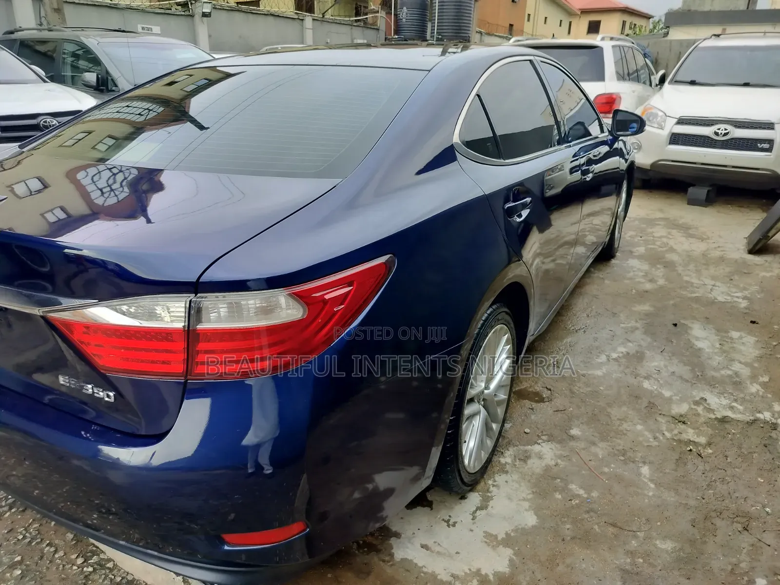 Lexus ES 2013 Blue