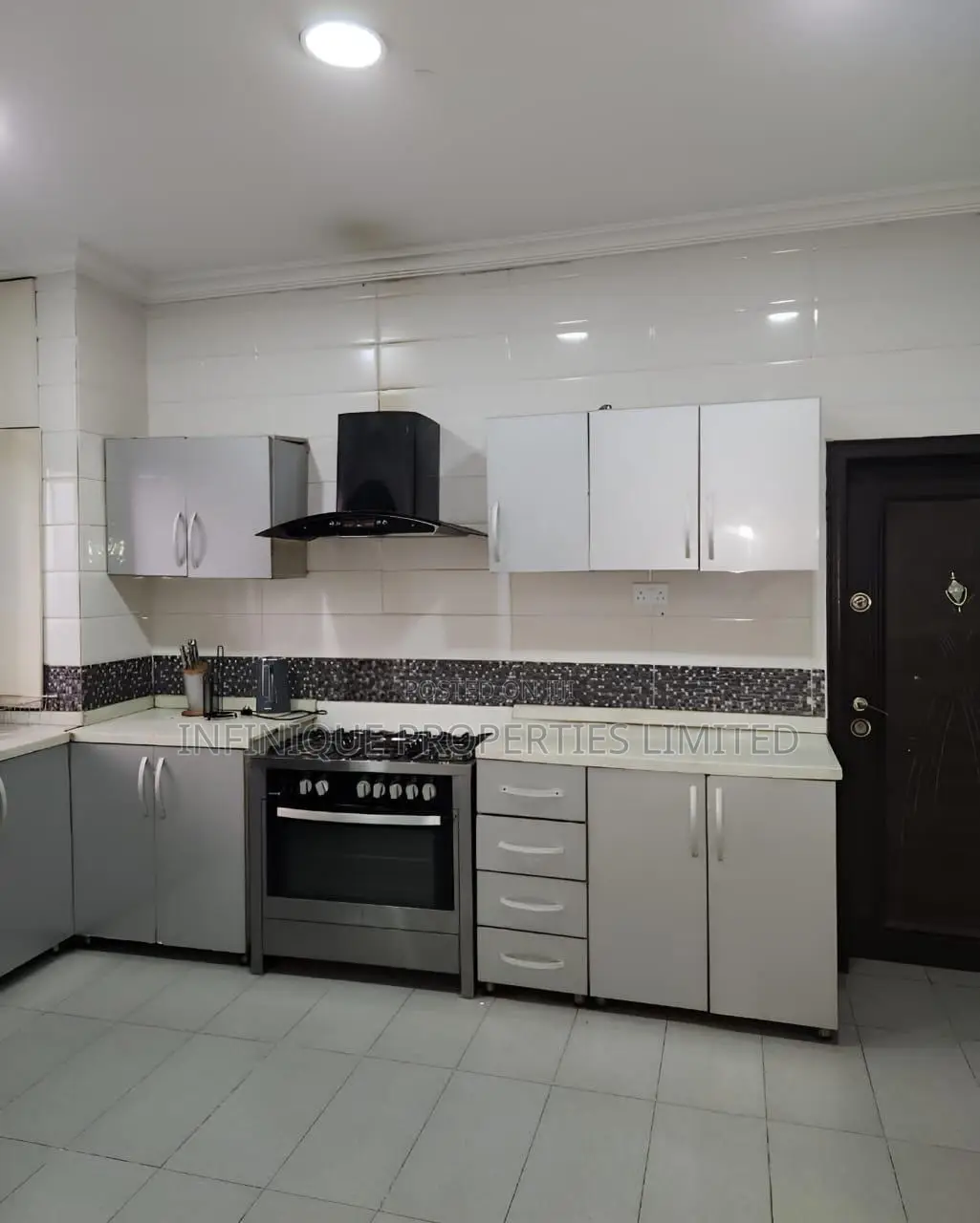 Furnished 3bdrm Apartment in Dideolu Estate, Victoria Island for rent