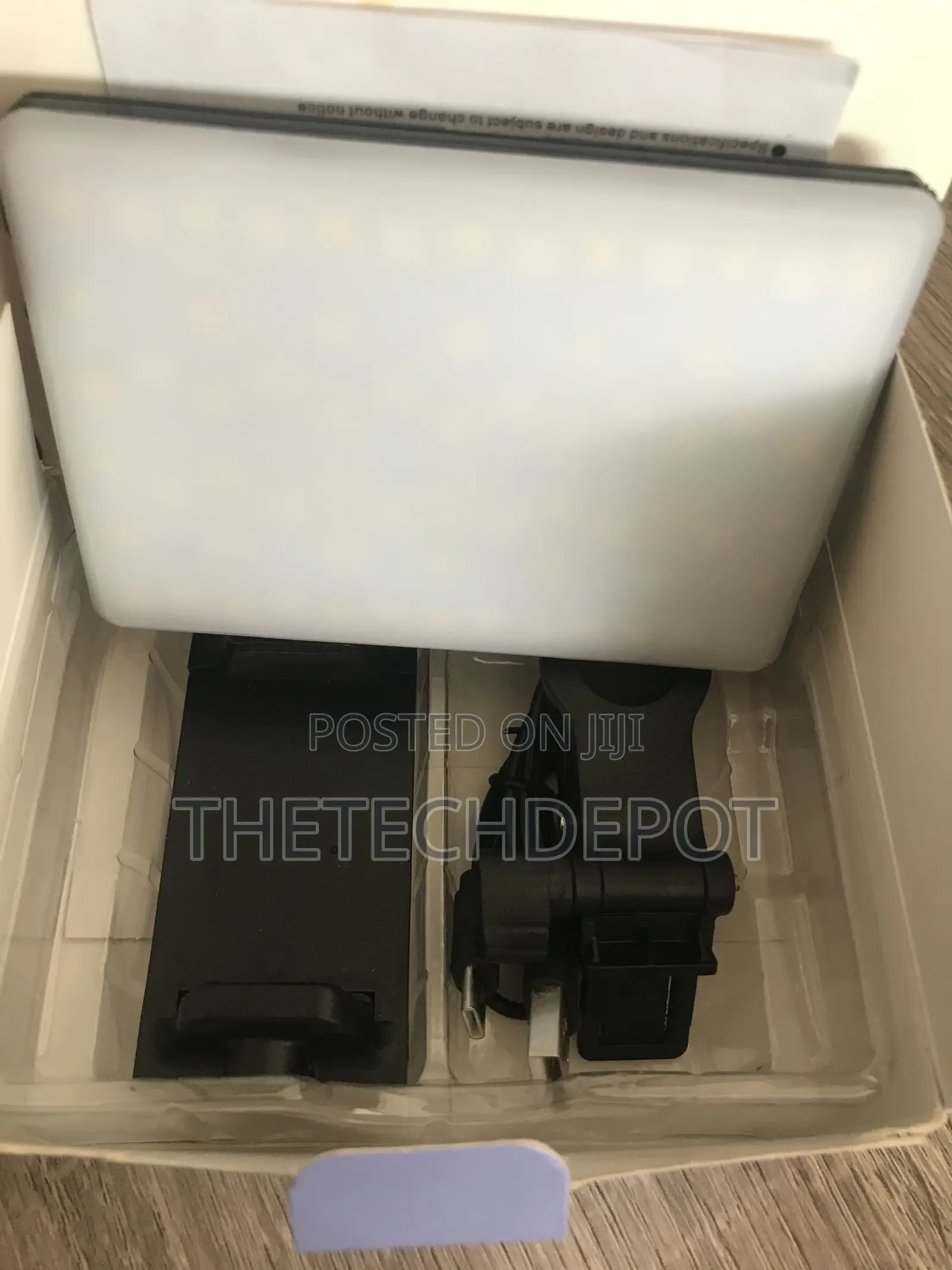 VL-68RGB Selfie Light