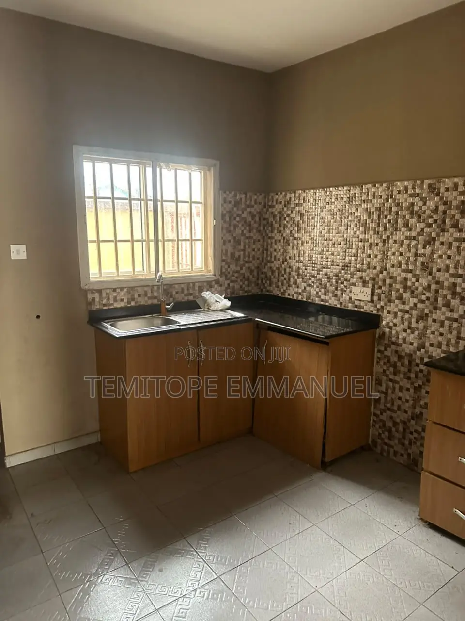 Furnished 2bdrm Apartment in Akowonjo for rent