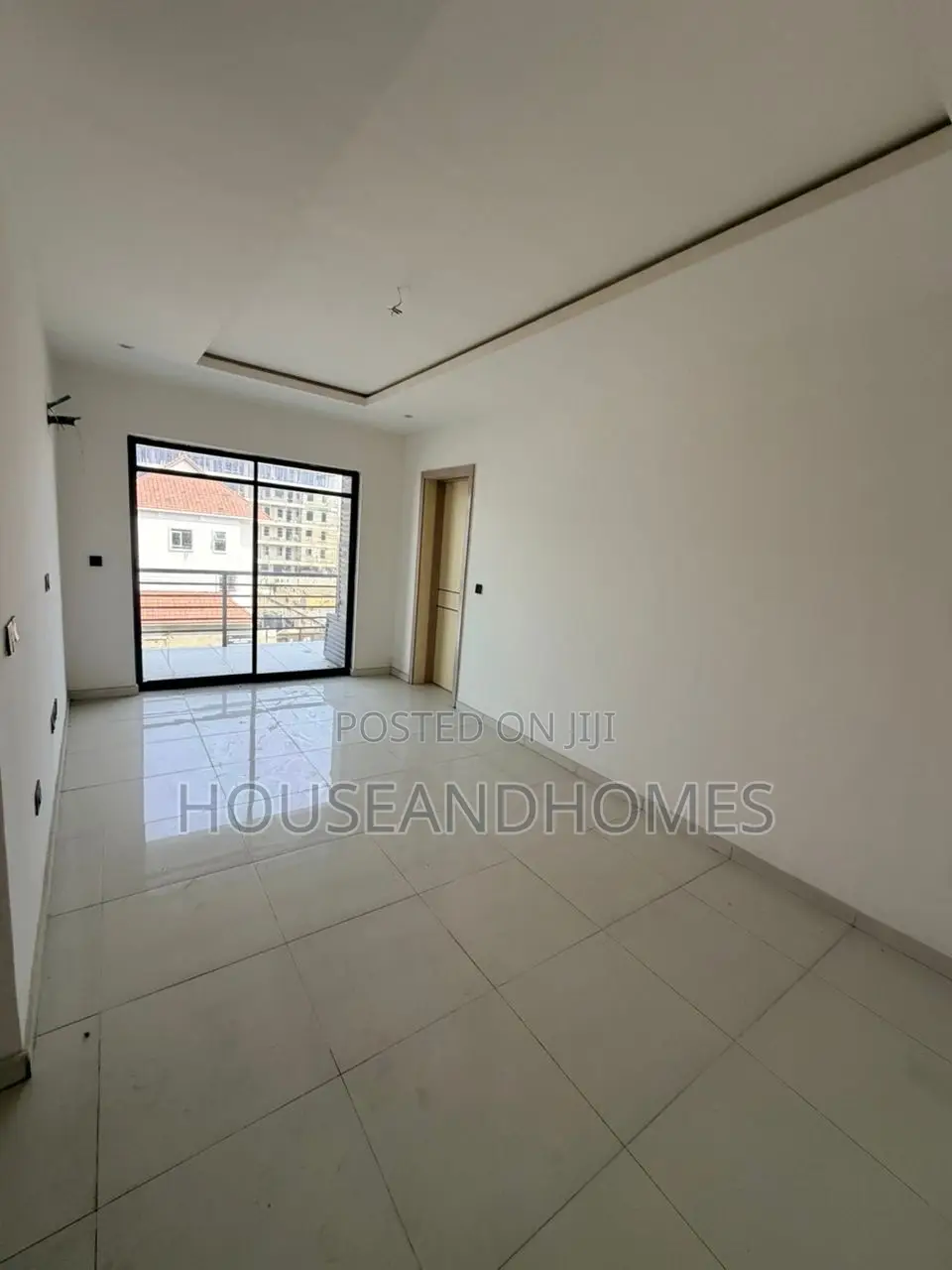 4bdrm Maisonette in Lekki Phase 1 for rent
